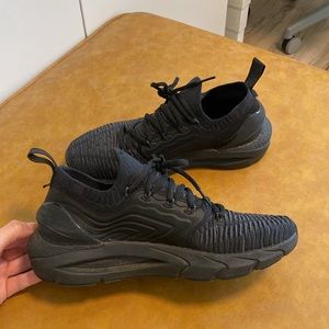 Under Armour Black Sneaker (8)